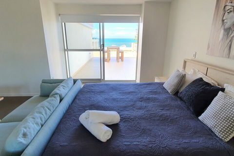 Surfers Chalet - Events Australia 7