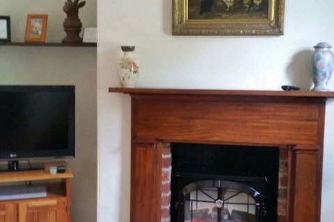 Cottage On Gunning - Events Australia 4