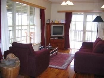 Buttercup Cottage & Private Apartment - Accommodation Europe 5
