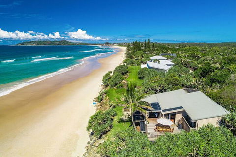 A PERFECT STAY - Moonstruck - Events Australia 1
