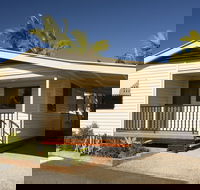 Brisbane Holiday Village - Tourism Bookings