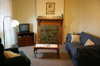A Settler's Cottage - Tourism Bookings 2