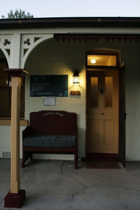 A Settler's Cottage - Tourism Bookings 1