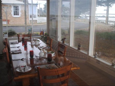 Vue De M Bed & Breakfast - Events Australia 4