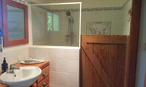 Artisan Spa Views - Accommodation Europe 6