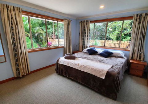 Artisan Spa Views - Accommodation Europe 5
