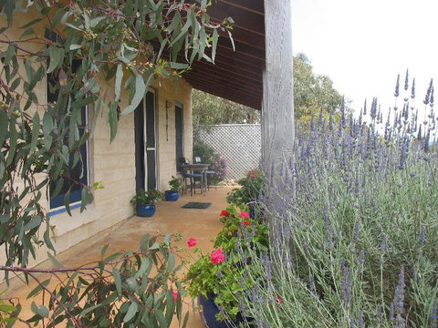 Dees Villa Bed & Breakfast - Events Australia 1