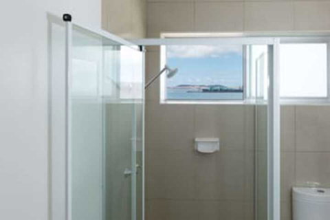 Bay 10 Accommodation - Events Australia 0