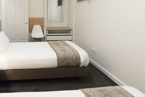 Bay 10 Accommodation - Events Australia 7