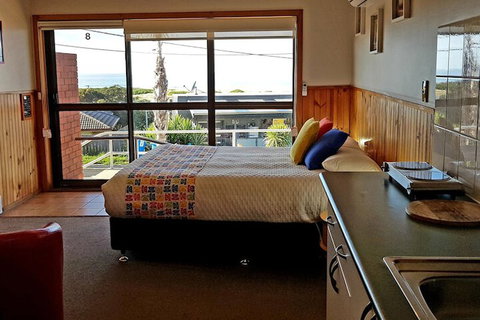 Blue Seas Holiday Villas - Events Australia 6