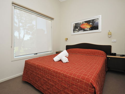 NRMA Eastern Beach Holiday Park - Accommodation Europe 3