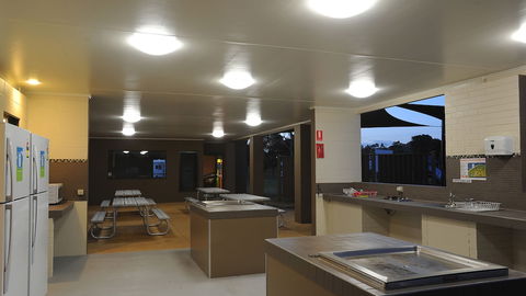 NRMA Eastern Beach Holiday Park - Accommodation Europe 6
