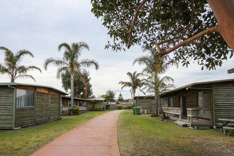 Lazy Acre Log Cabins - Events Australia 1