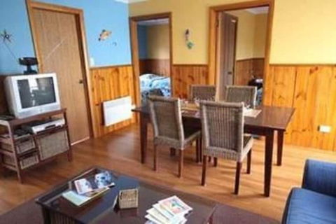 Bicheno's A Plus Apartments - Events Australia 4