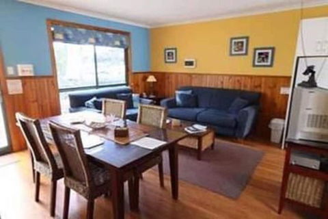 Bicheno's A Plus Apartments - Events Australia 5