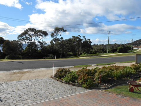 Tidelines Of Bicheno - Events Australia 1