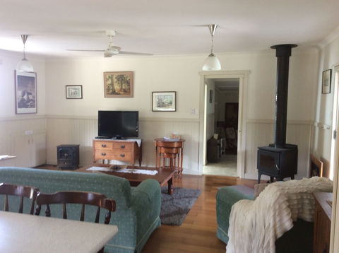 Tidelines Of Bicheno - Events Australia 3