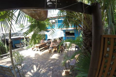Cool Bananas Backpackers - Events Australia 0