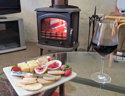 Milton Country Cottages - Tourism Bookings 1