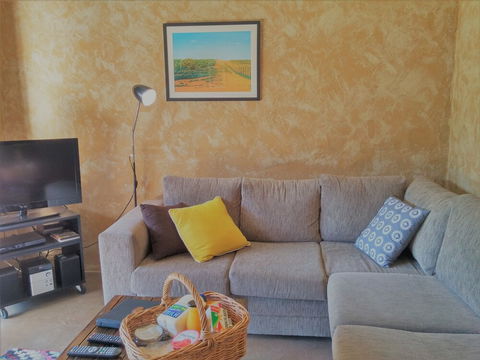 Milton Country Cottages - Tourism Bookings 2