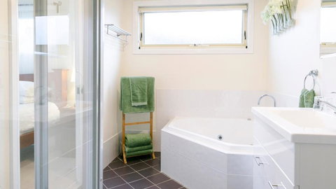 One Tree Bed & Breakfast - Events Australia 3