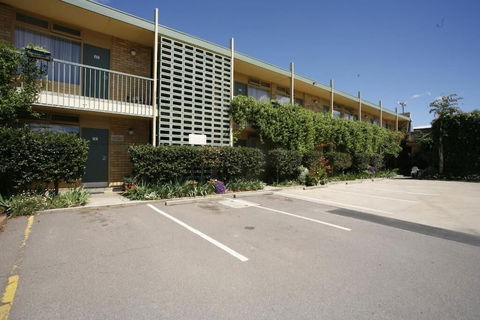 Mid City Motor Inn - Tourism Bookings 3