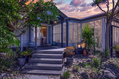 Clifftop Boutique Accommodation - Accommodation Europe 2