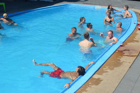 Youth Shack Backpackers - Hostel - Events Australia 6