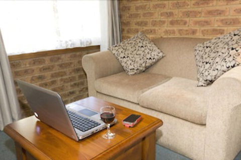 Beechworth Carriage Motor Inn - Events Australia 7