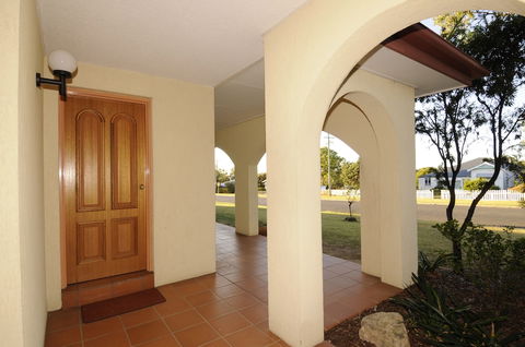 McNevin's Warwick Motel - Events Australia 3