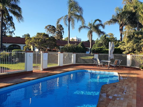 McNevin's Warwick Motel - Events Australia 4