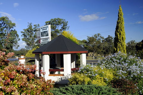 McNevin's Warwick Motel - Events Australia 1