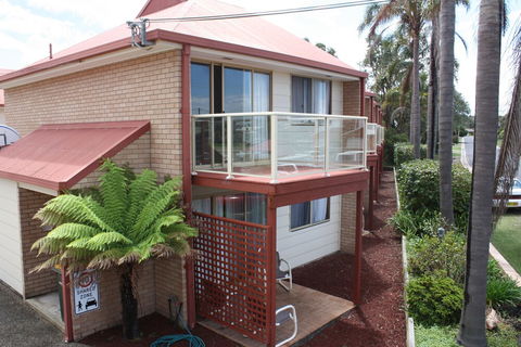 Sapphire Court Holiday Units - Tourism Bookings 2
