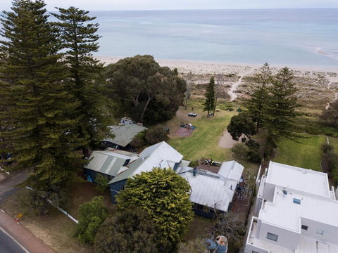 Dunsborough Beachouse YHA Hostel - Events Australia 2