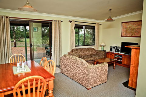 Twin Trees Country Cottages - Accommodation Europe 6