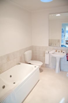 Yarra Glen Racecourse Apartments - Tourism Bookings 2