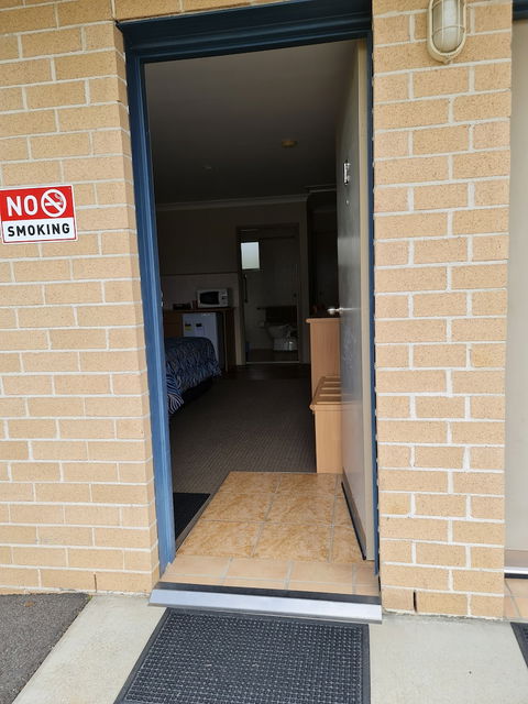 Edward Parry Motel & Apartments - Tourism Bookings 2