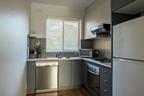 Adelaide DressCircle Apartments Childers Street - Events Australia 7