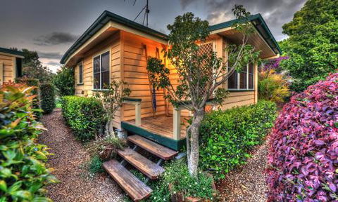 At Remingtons Private Cottages & Lodge - Tourism Bookings 1
