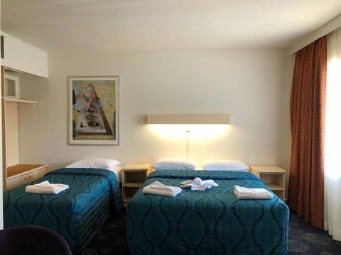 The Astor Hotel Motel - Events Australia 1