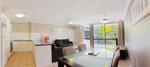 Headland Tropicana - Events Australia 6