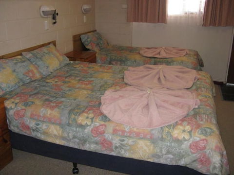 Peak Hill Golden Peak Budget Motel - Tourism Bookings 5