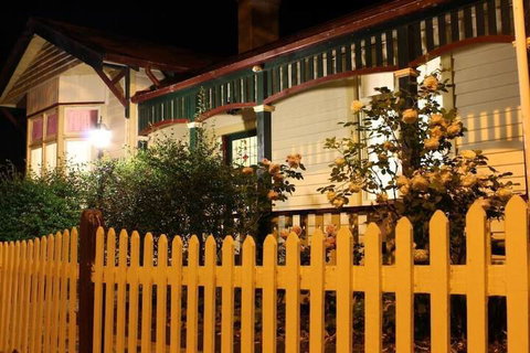 Ross B&B Accommodation - Events Australia 5
