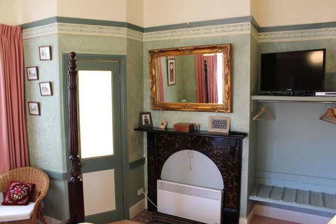 Ross B&B Accommodation - Events Australia 7