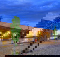 Motel Meneres - Events Australia