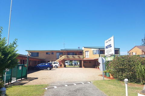 Lake Front Motel - Events Australia 1