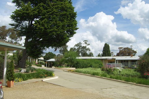 Golden Chain Garden Motor Inn - Tourism Bookings 5