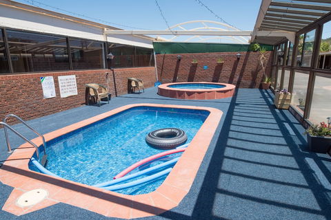 Elm Court Motel - Tourism Bookings 1