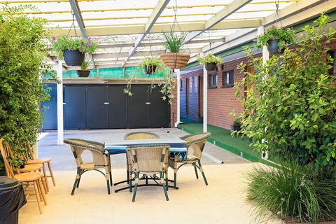 Elm Court Motel - Tourism Bookings 2