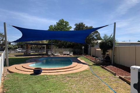 Orana Windmill Motel - Tourism Bookings 1
